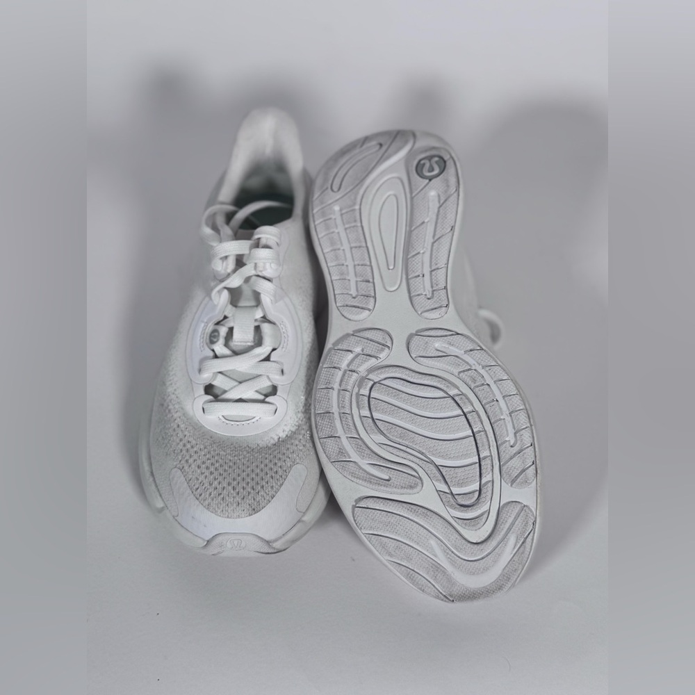 Lululemon Women's Chargefeel 2 Low Workout Shoe - Picture 5 of 7